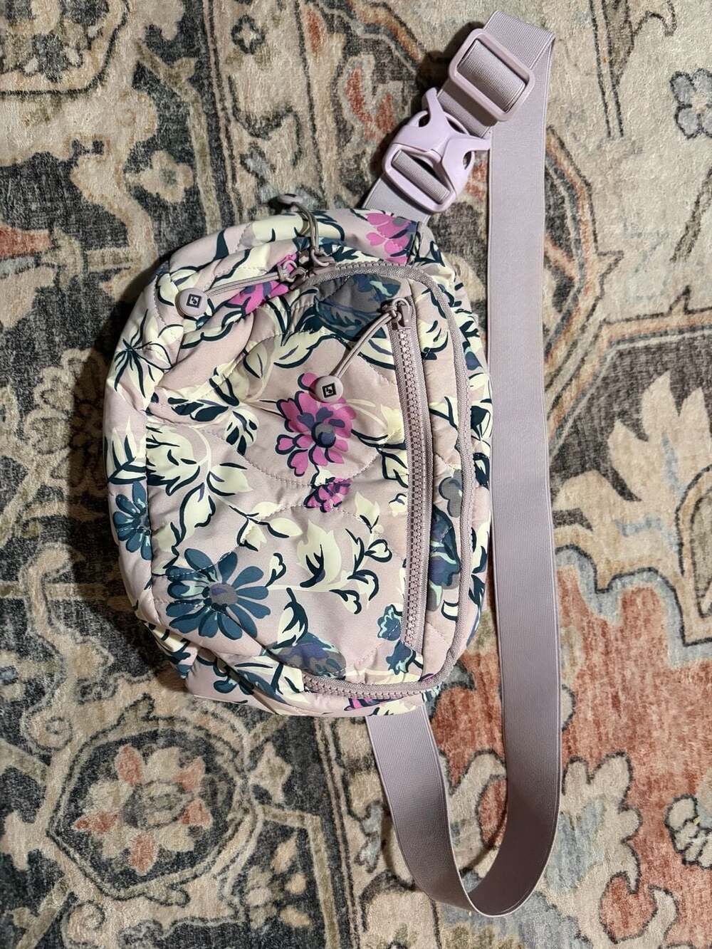 Vera Bradley Featherweight Belt Bag In Fresh Cut Floral